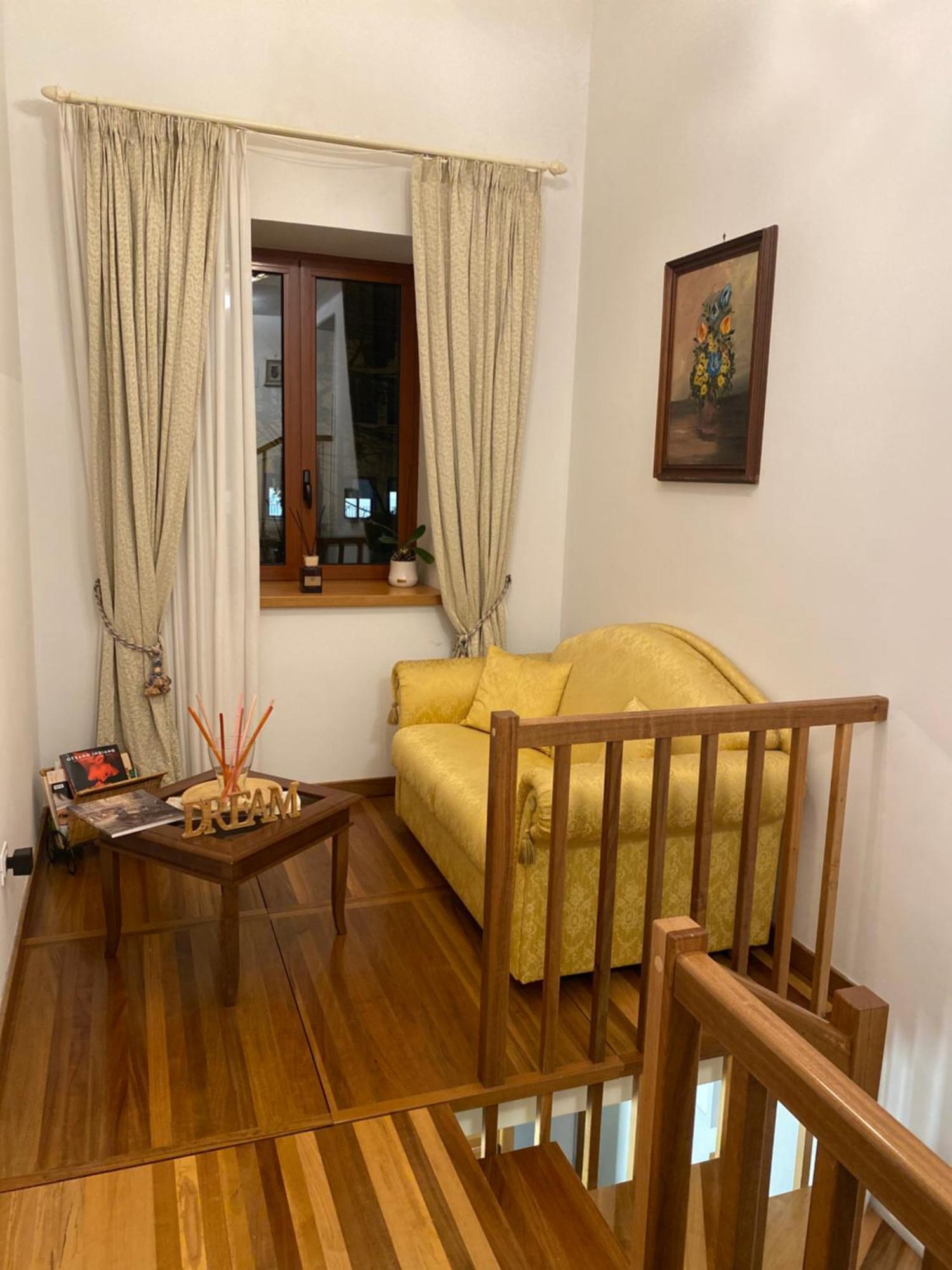Serena Rooms Solofra Ngoại thất bức ảnh
